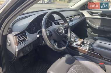 Седан Audi A8 2012 в 
