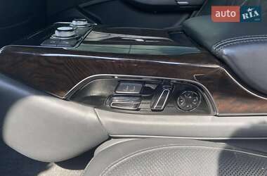 Седан Audi A8 2012 в 