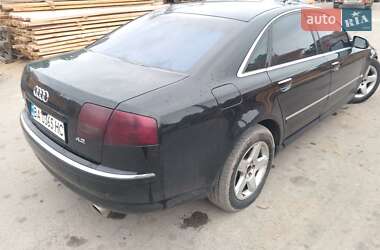 Седан Audi A8 2003 в 