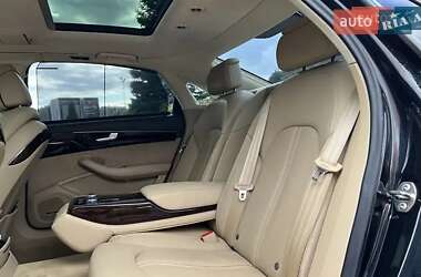 Седан Audi A8 2013 в 
