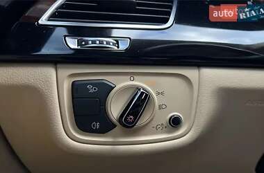 Седан Audi A8 2013 в 