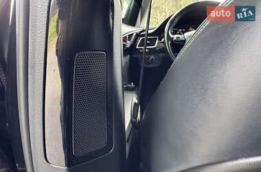 Седан Audi A8 2017 в 