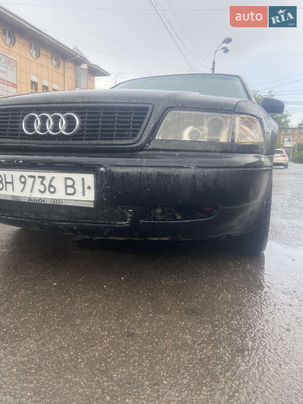 Седан Audi A8 1996 в Хмельницком