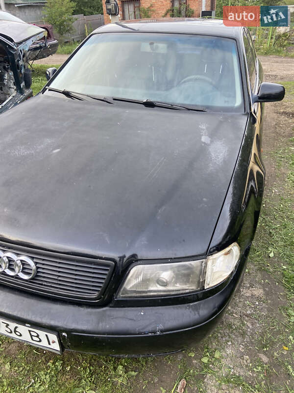 Седан Audi A8 1996 в Хмельницком