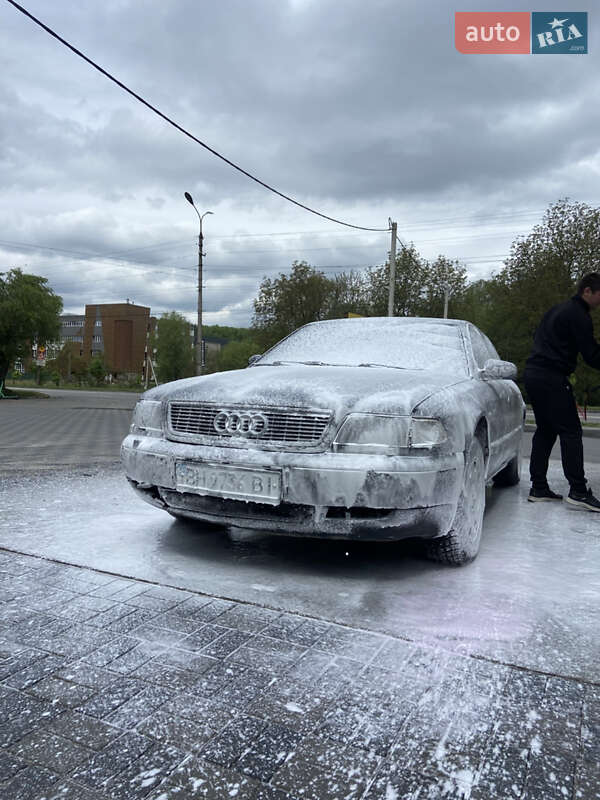 Седан Audi A8 1996 в Хмельницком