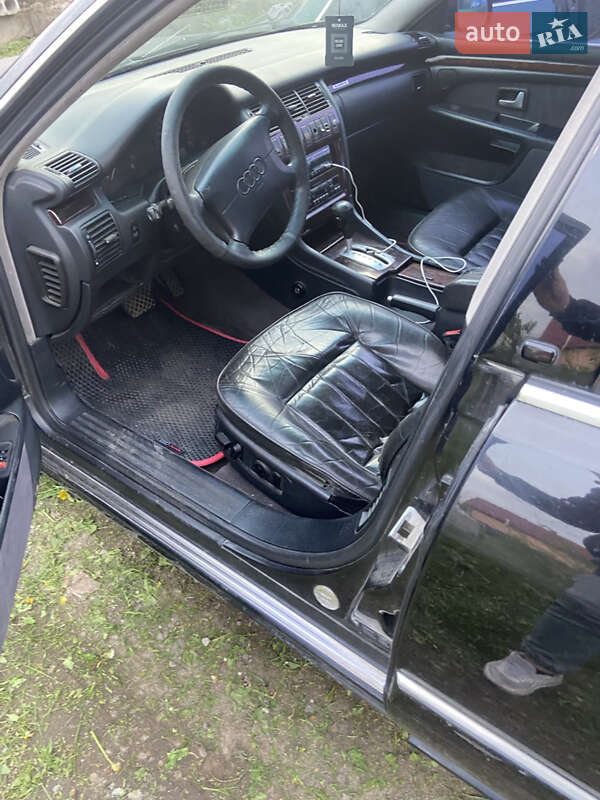 Седан Audi A8 1996 в Хмельницком