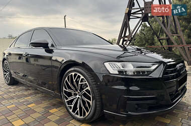 Седан Audi A8 2018 в Дніпрі