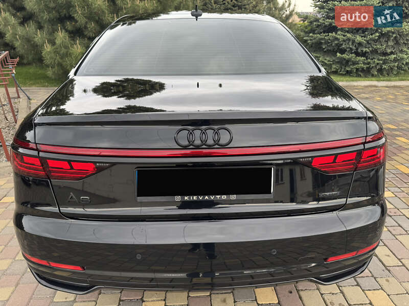 Седан Audi A8 2018 в Днепре