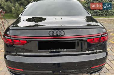 Седан Audi A8 2018 в 