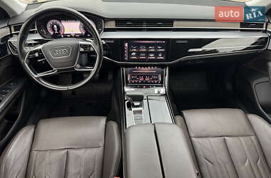 Седан Audi A8 2018 в 