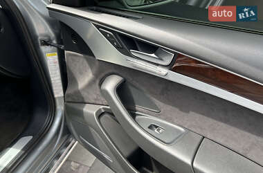 Седан Audi A8 2013 в 