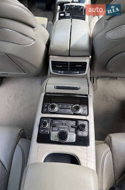 Седан Audi A8 2013 в 