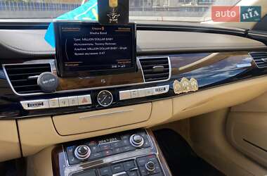 Седан Audi A8 2015 в 