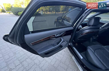Седан Audi A8 2013 в 