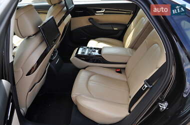 Седан Audi A8 2012 в 