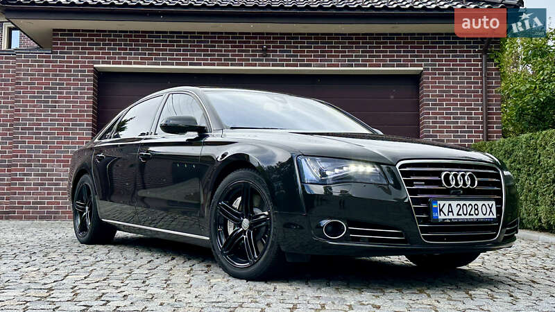 Седан Audi A8 2013 в 