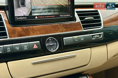 Седан Audi A8 2013 в 
