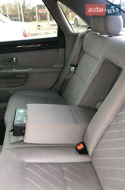 Седан Audi A8 1995 в 