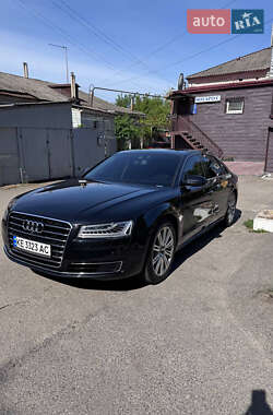 Седан Audi A8 2017 в 