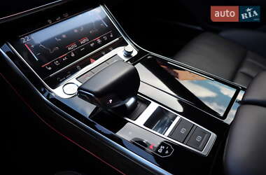 Седан Audi A8 2018 в 