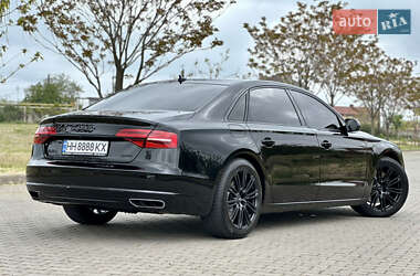 Седан Audi A8 2015 в 