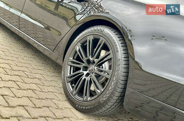 Седан Audi A8 2015 в 