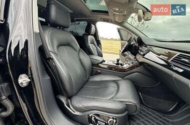 Седан Audi A8 2015 в 