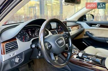 Седан Audi A8 2013 в 