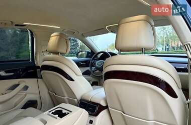 Седан Audi A8 2010 в 
