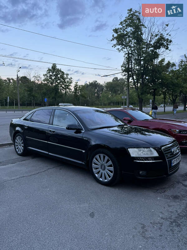 Седан Audi A8 2004 в Днепре