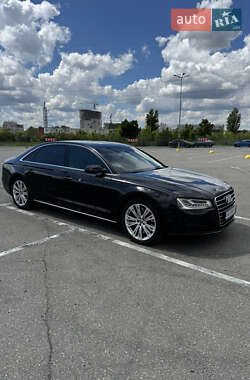 Седан Audi A8 2012 в 