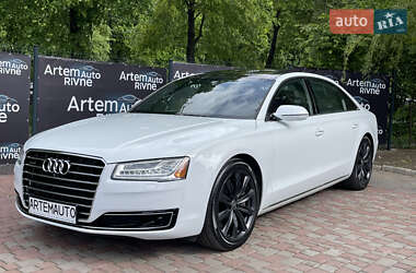 Седан Audi A8 2016 в 