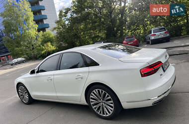 Седан Audi A8 2014 в 