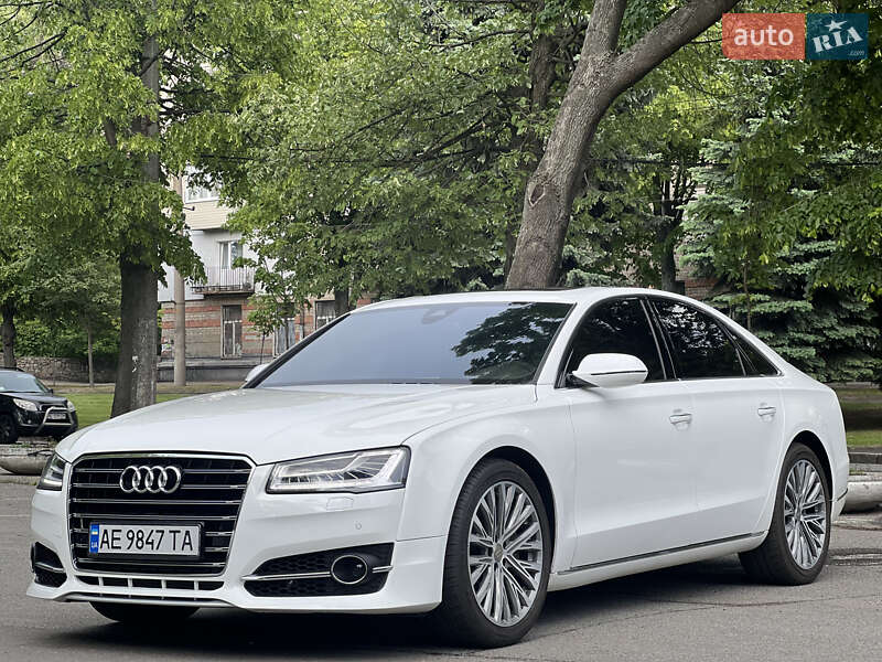 Audi A8 2014