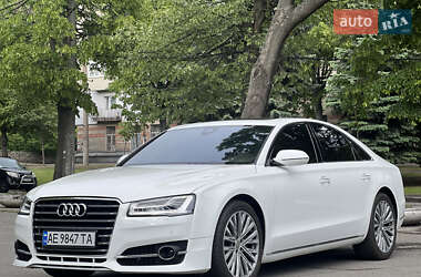 Седан Audi A8 2014 в 