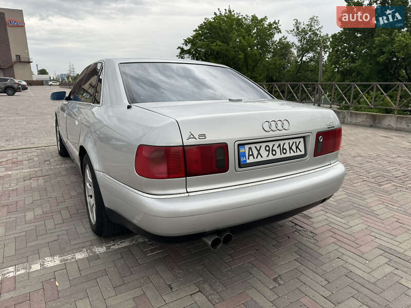 Седан Audi A8 1999 в Харькове