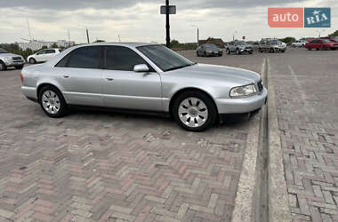 Седан Audi A8 1999 в 