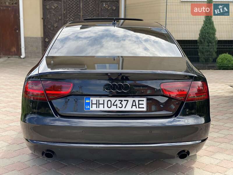 Седан Audi A8 2013 в Николаеве