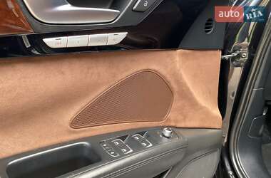 Седан Audi A8 2013 в 