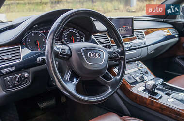 Седан Audi A8 2016 в 