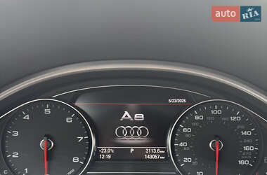 Седан Audi A8 2013 в 