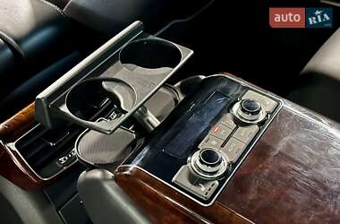 Седан Audi A8 2013 в 