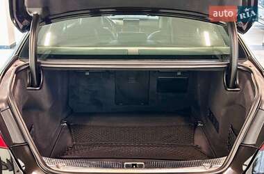 Седан Audi A8 2013 в 