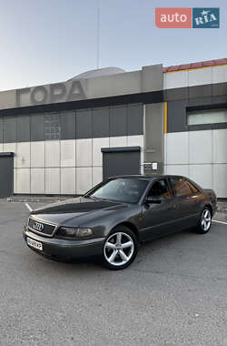 Седан Audi A8 1996 в 