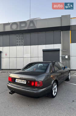 Седан Audi A8 1996 в 