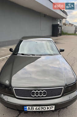 Седан Audi A8 1996 в 