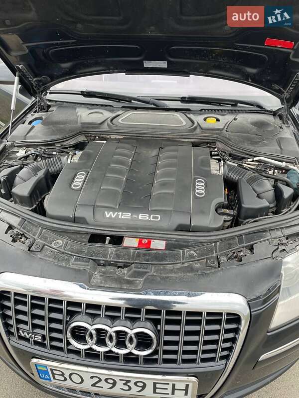 Седан Audi A8 2004 в Хоросткові