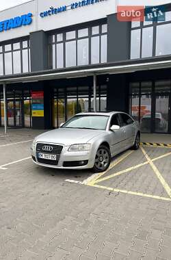 Седан Audi A8 2007 в Ровно