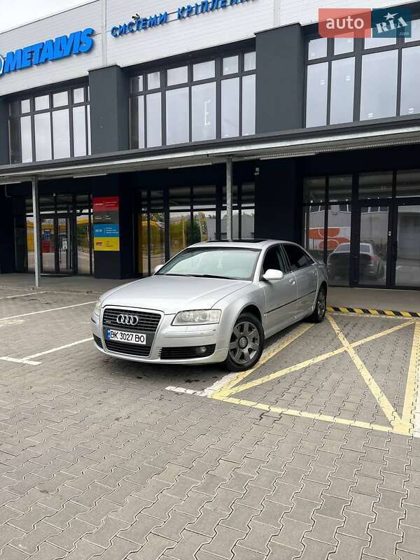 Седан Audi A8 2007 в 