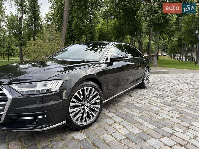 Седан Audi A8 2021 в Киеве